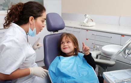 VISITE DAL DENTISTA E SIGILLATURE GRATUITE PER I BAMBINI